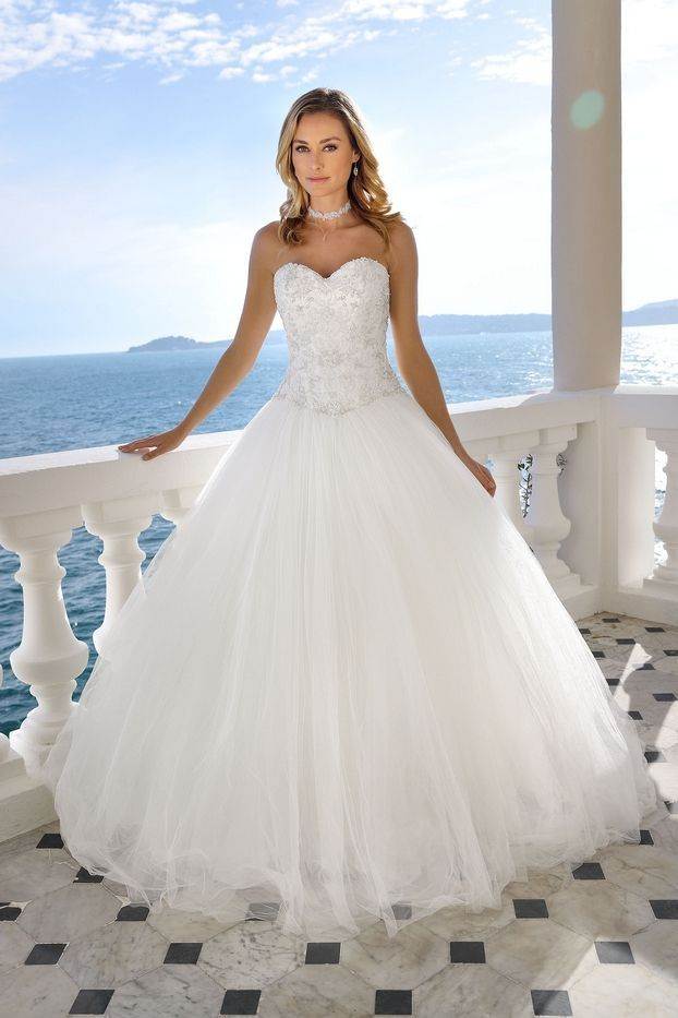 wedding-dresses-1677