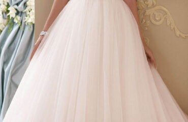 13 Most Beautiful Dress For The Wedding Party