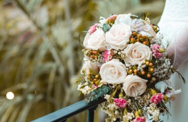31 Stylish Rustic Wedding Bouquet White Tube