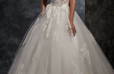 18 Tips on Wedding Dresses Lace A Line