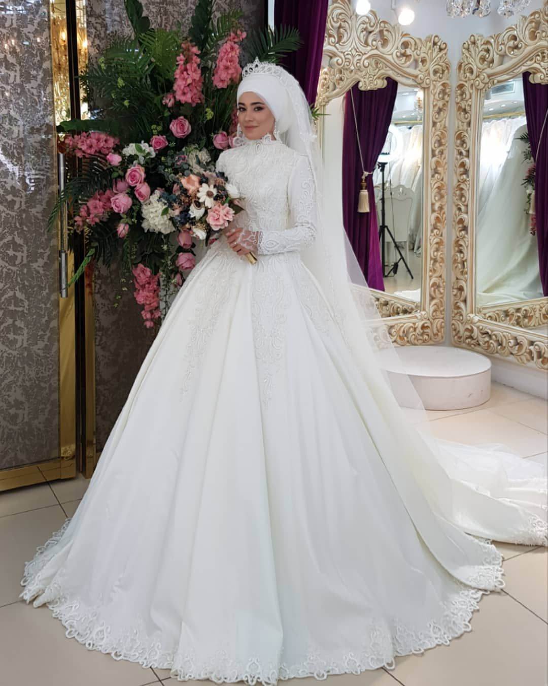 wedding-dresses-0700 wedding-dresses-0700