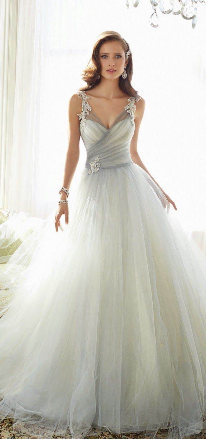 wedding-dresses-1375